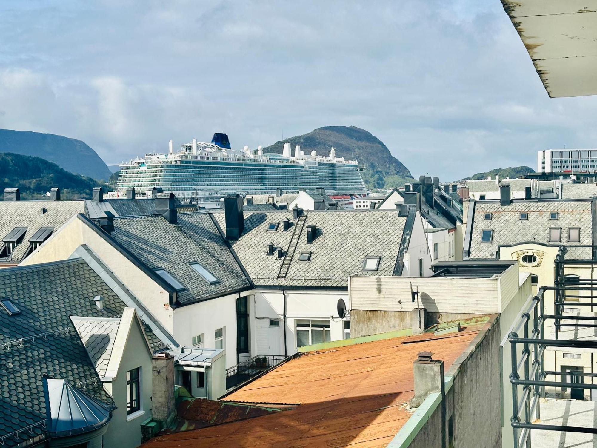Stylish Free Parking With Balcony Appartement *